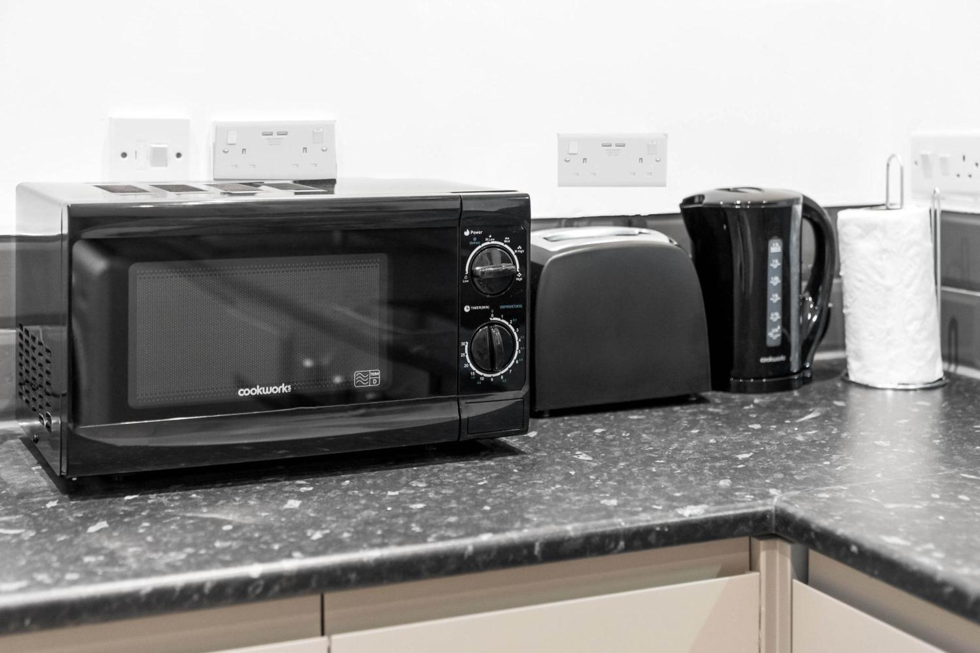 Luxe Apartment - Rowley Regis - Parking - Top Rated - Netflix - Wifi - 49Bg Cradley Heath Kültér fotó