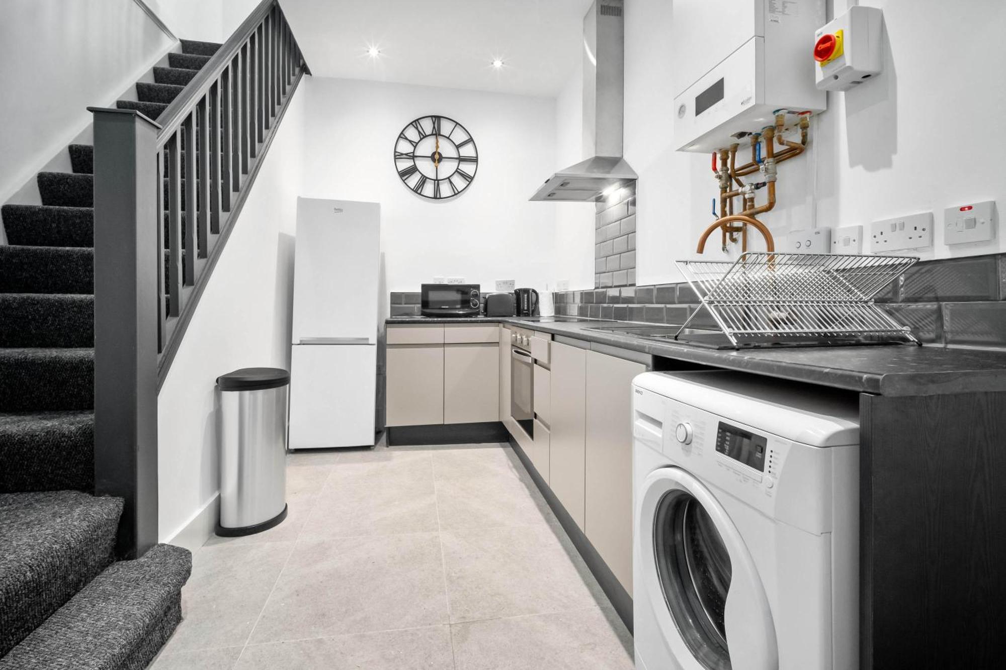 Luxe Apartment - Rowley Regis - Parking - Top Rated - Netflix - Wifi - 49Bg Cradley Heath Kültér fotó